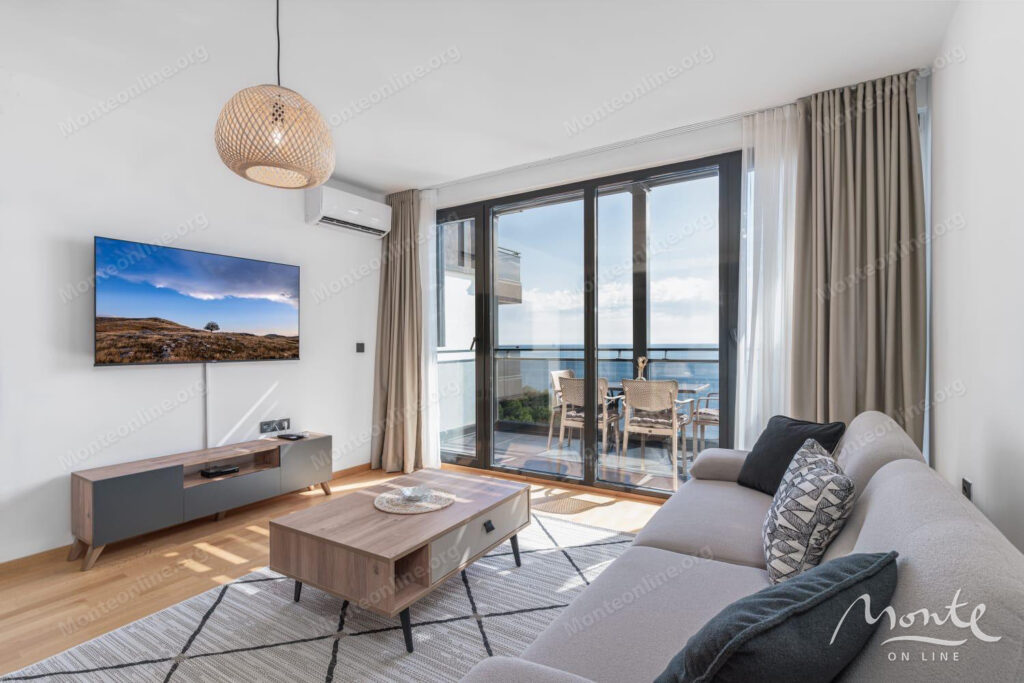 kvartira s 2 spalnyami s panoramnym vidom na more v sveti stefane 02