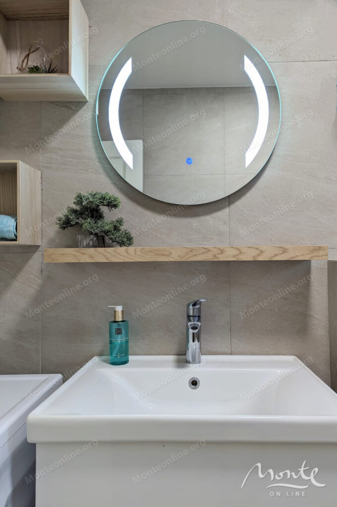 kvartira s 2 spalnyami u morya s parkingom i privatnym prichalom v dzhurashevichi tivat 10