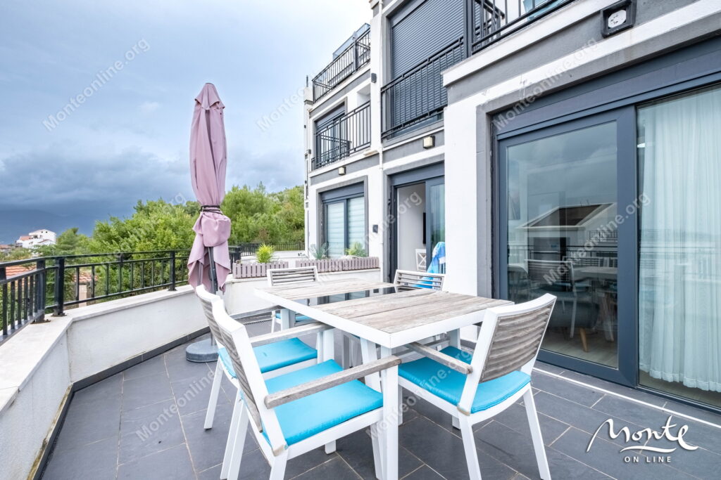 kvartira s 2 spalnyami v tivate rajon kava terrasa more i bassejn 21