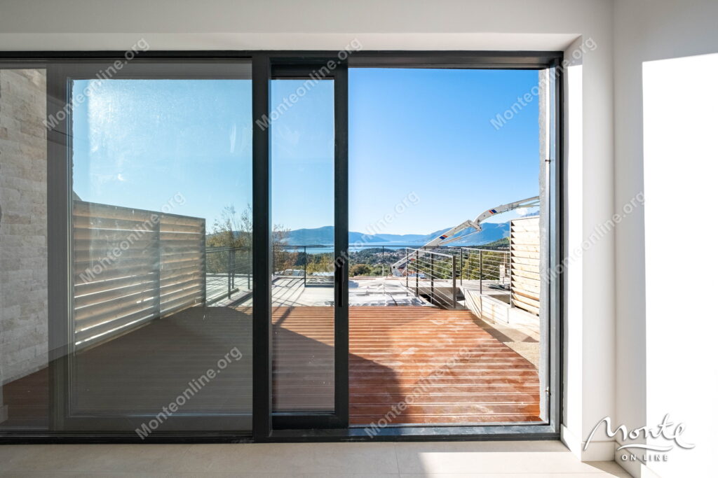 novyj taunhaus s 3 spalnyami v kavache s panoramnym vidom na more 16