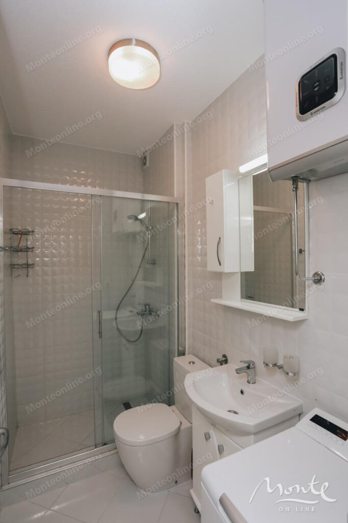 penthaus s 4 spalnyami v sveti stefane s vidom na more i gory 25