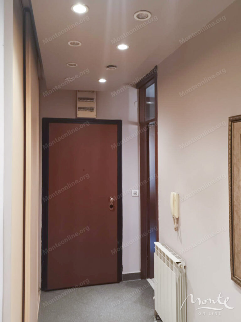 prostornaya kvartira s 2 spalnyami v rajone staryj aerodrom podgoricza 15