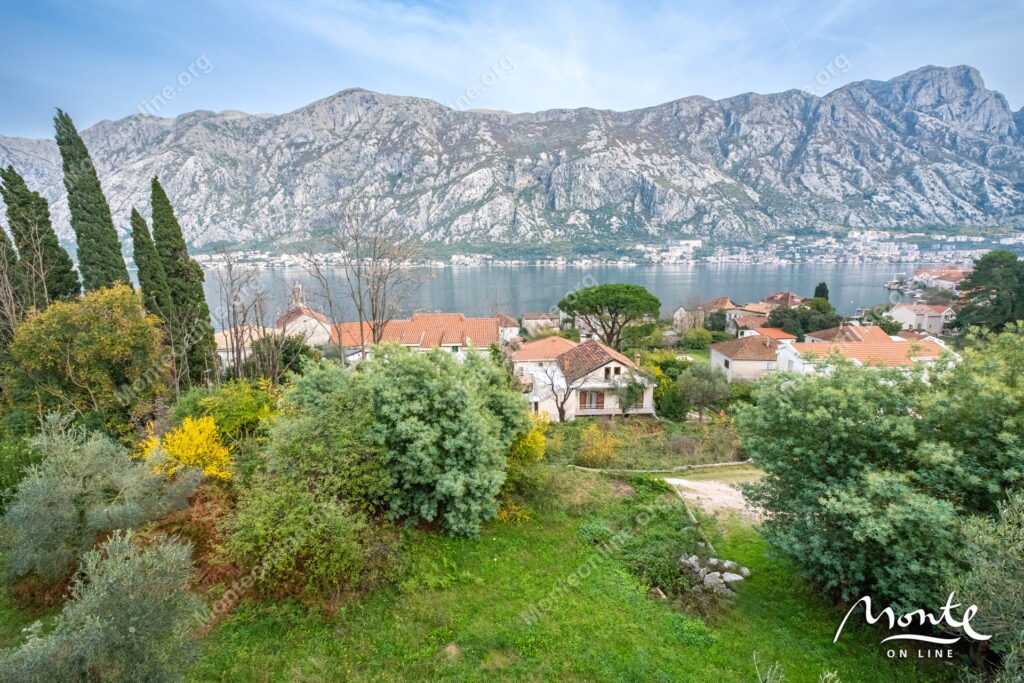 prostornaya kvartira s 2 spalnyami vidom na more i bassejnom v prchane kotor 27