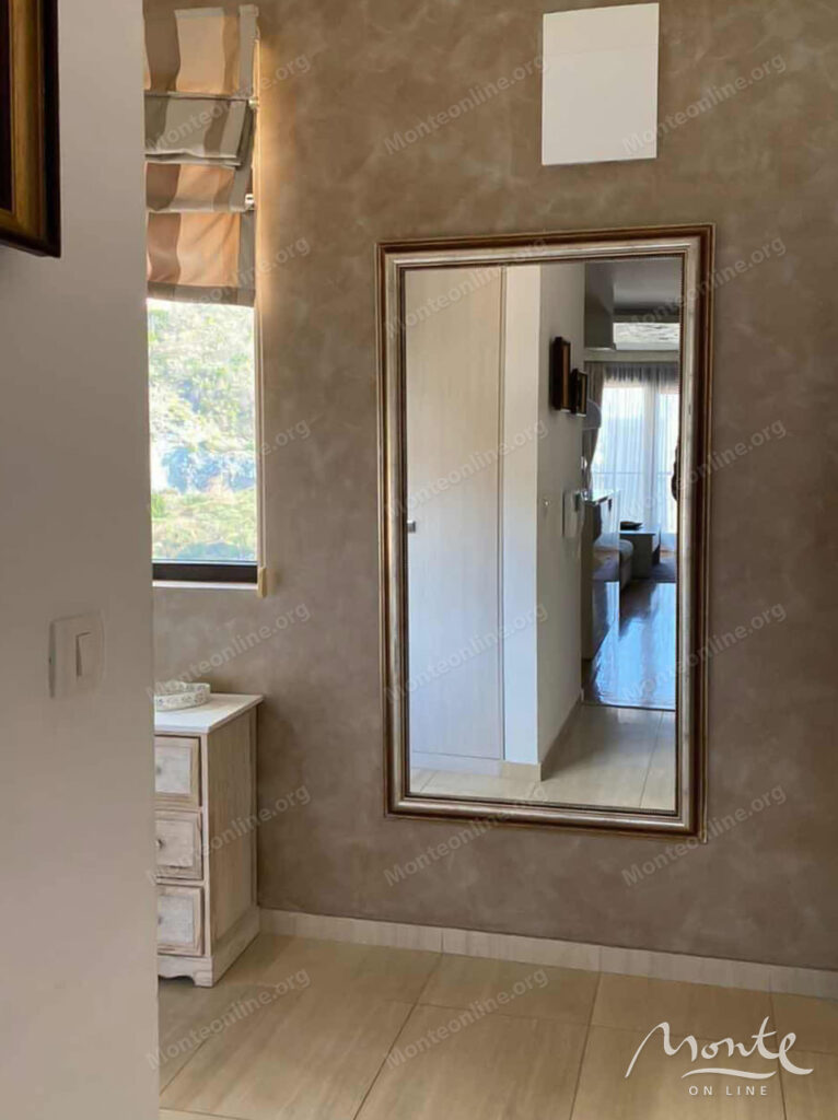 prostornaya kvartira s 3 spalnyami tremya terrasami i vidom na more v bechichi 17