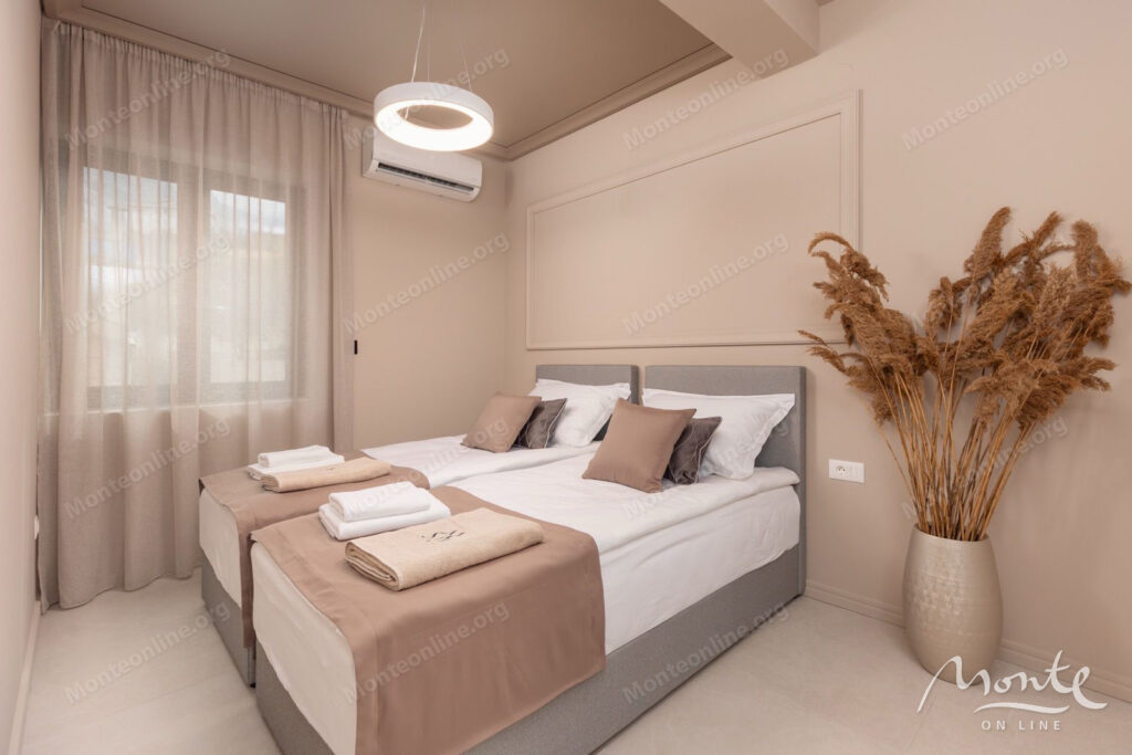 roskoshnyj penthaus s 3 spalnyami i privatnym bassejnom na kryshe v zhivopisnoj dobrote 10