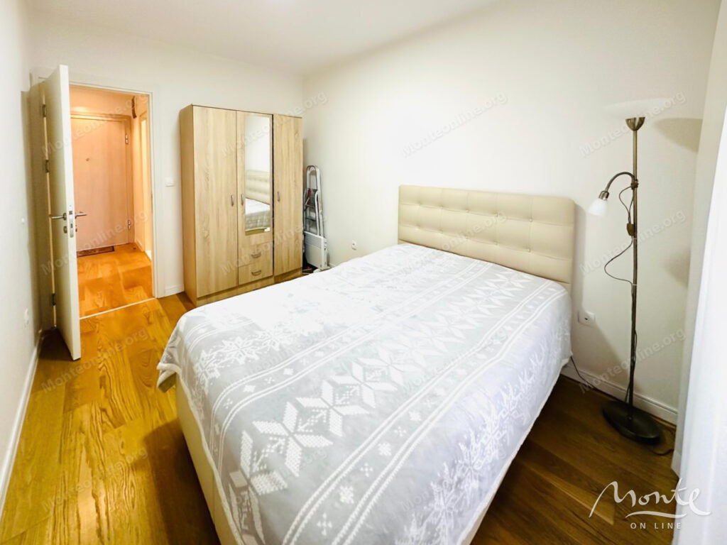 sovremennaya kvartira s 1 spalnej v prestizhnom komplekse s vidom na gory i more v bare 09