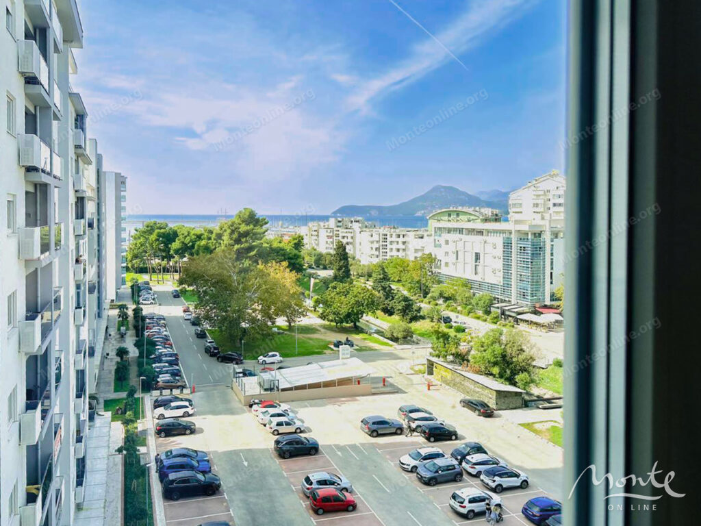 sovremennaya kvartira s 1 spalnej v prestizhnom komplekse s vidom na gory i more v bare 15