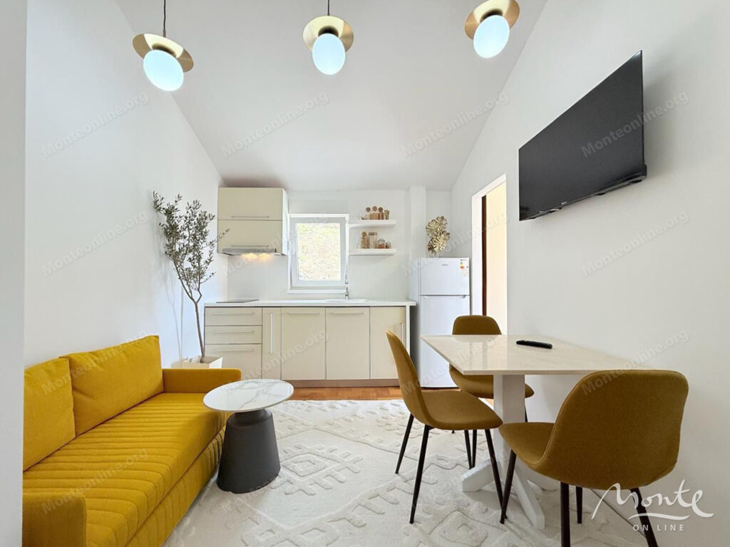 stilnaya kvartira s 1 spalnej sovremennym remontom i vidom na more v petrovacze 02