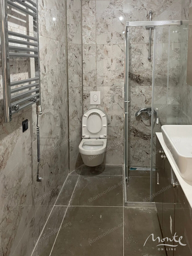 studiya v komplekse s bassejnom i garazhnym mestom v 150 metrah ot morya kumbor 07