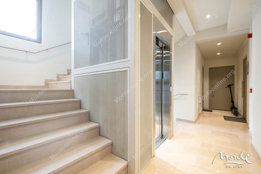 studiya v novom dome v samom czentre tivata zdanie tehnomax 12