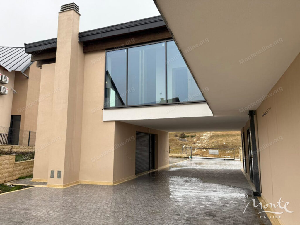 unikalnaya villa premium klassa s otdelnymi apartamentami s vidom na durmitor 09