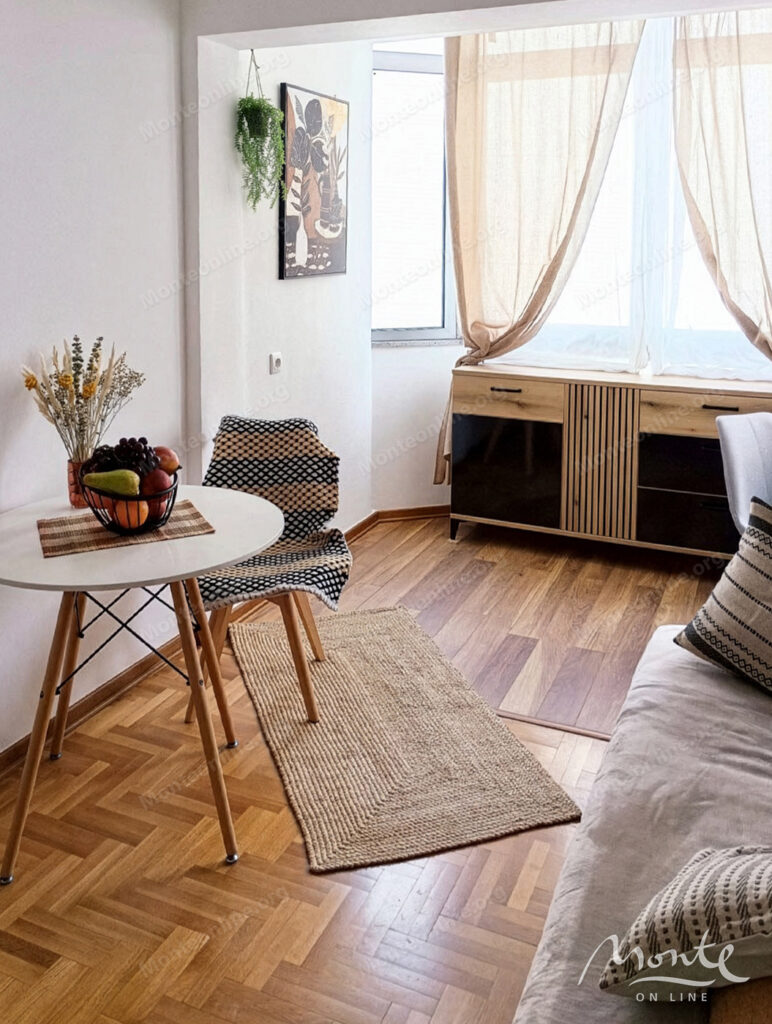 uyutnaya kvartira s 1 spalnej i terrasoj v budve rajon rozino 01