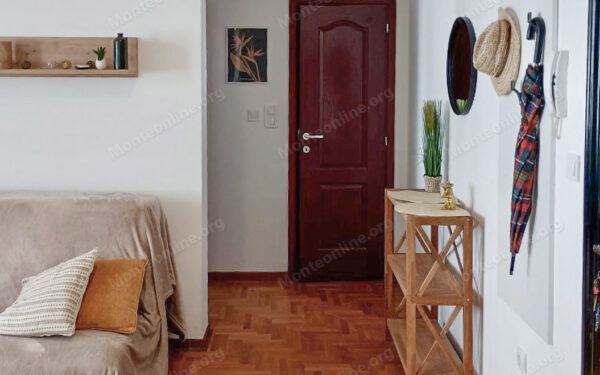 uyutnaya kvartira s 1 spalnej i terrasoj v budve rajon rozino 04