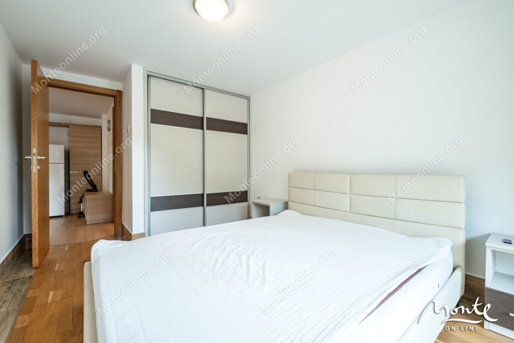 uyutnaya kvartira s 1 spalnej v komplekse s bassejnom v przhno 11