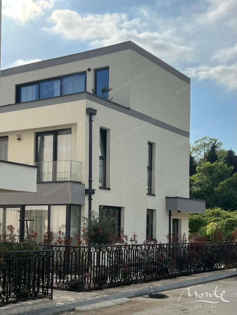 3 etazhnyj dom v zakrytom poselke s obshhim bassejnom lastva grbalska 05