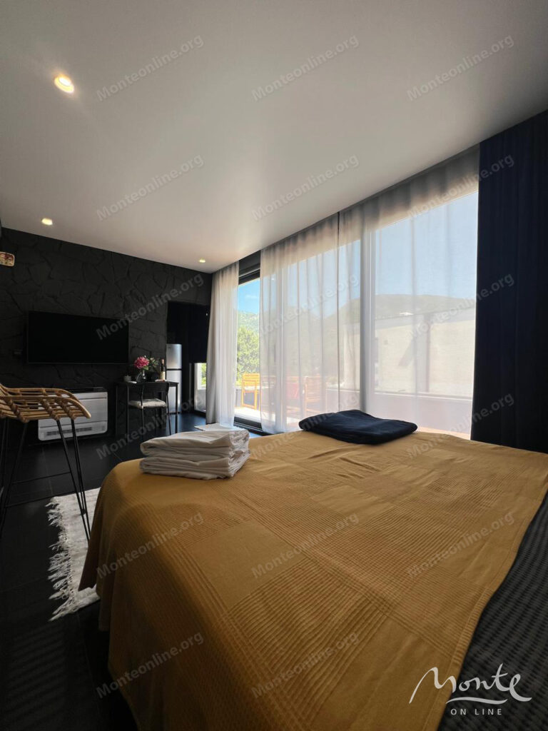 3 etazhnyj dom v zakrytom poselke s obshhim bassejnom lastva grbalska 07