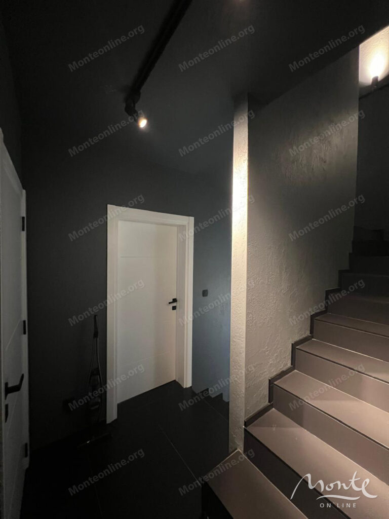 3 etazhnyj dom v zakrytom poselke s obshhim bassejnom lastva grbalska 18