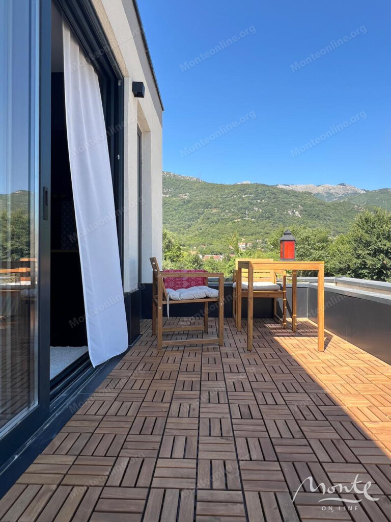 3 etazhnyj dom v zakrytom poselke s obshhim bassejnom lastva grbalska 30