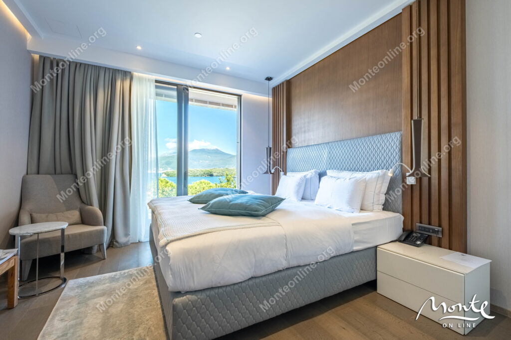 elegantnaya studiya v prestizhnom komplekse nikki beach montenegro 03