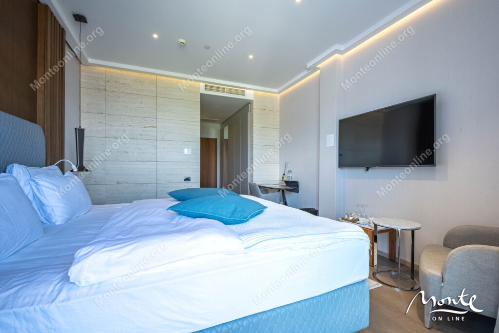 elegantnaya studiya v prestizhnom komplekse nikki beach montenegro 06