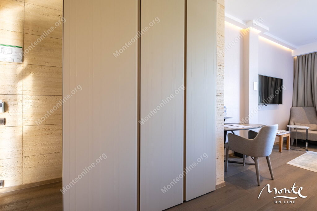 elegantnaya studiya v prestizhnom komplekse nikki beach montenegro 09