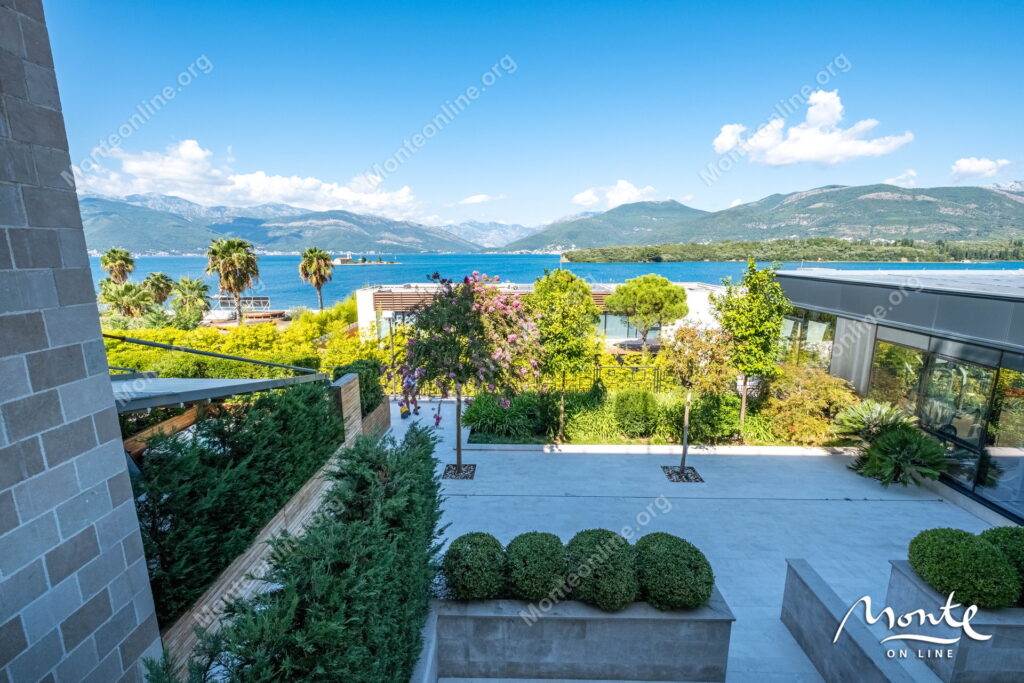 elegantnaya studiya v prestizhnom komplekse nikki beach montenegro 12