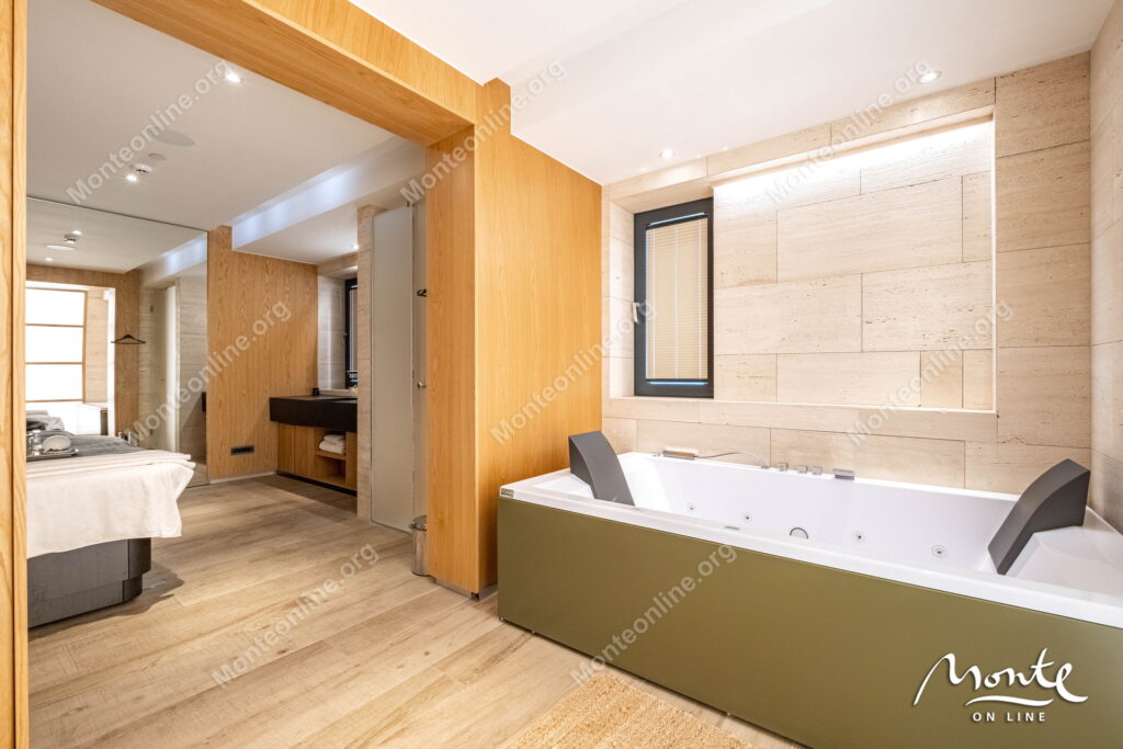 elegantnaya studiya v prestizhnom komplekse nikki beach montenegro 20