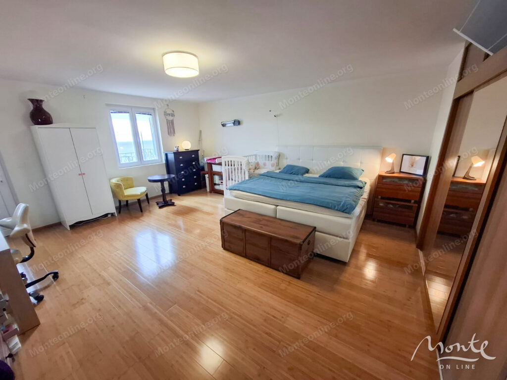 kamennaya villa s bassejnom i panoramnym vidom na adriatiku v rezhevichi 19