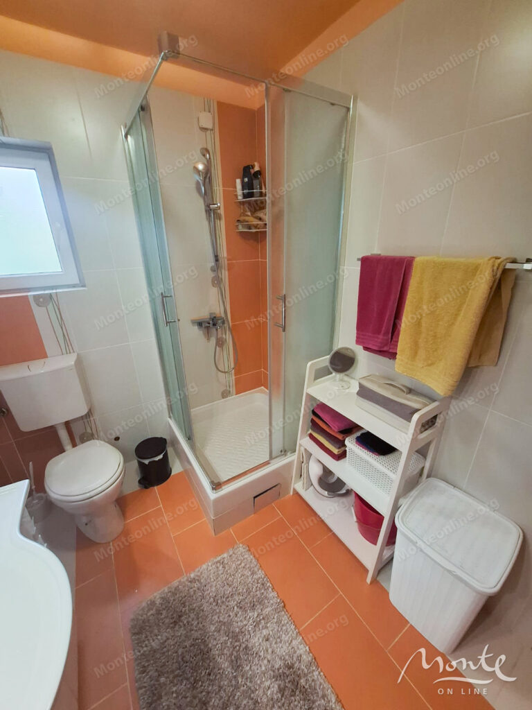 kamennaya villa s bassejnom i panoramnym vidom na adriatiku v rezhevichi 29