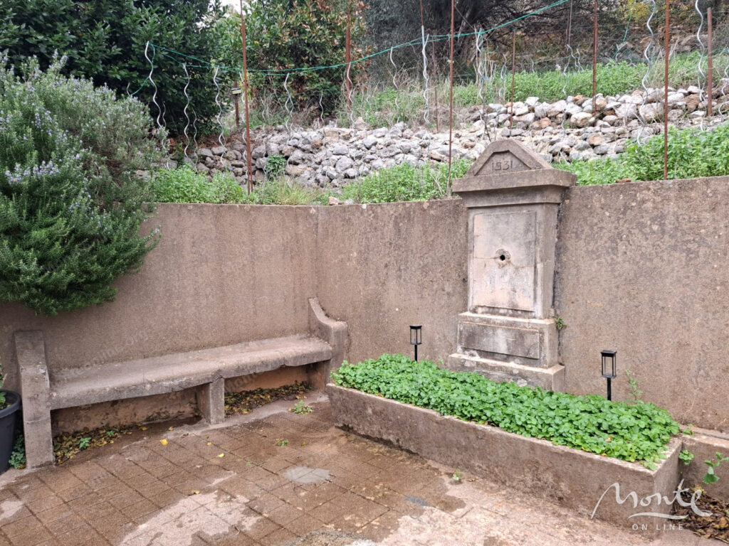 kamennaya villa s bassejnom i panoramnym vidom na adriatiku v rezhevichi 34