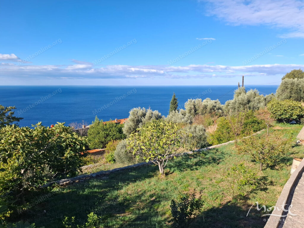 kamennaya villa s bassejnom i panoramnym vidom na adriatiku v rezhevichi 36