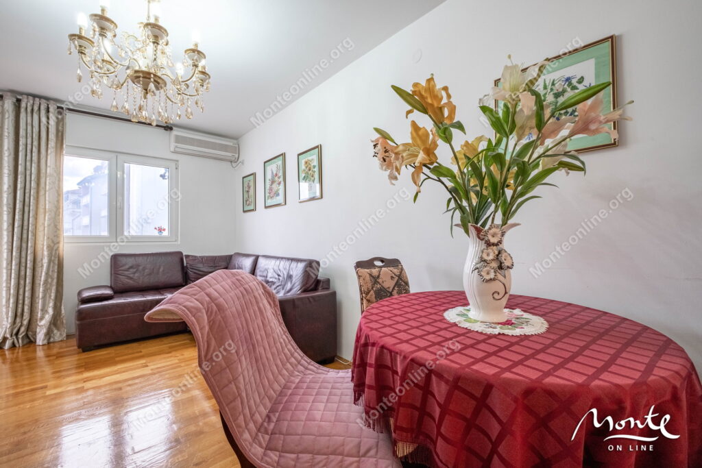 kvartira s 1 spalnej v babin do budva po vygodnoj czene 02