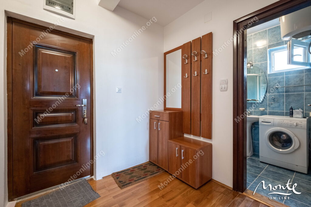 kvartira s 1 spalnej v babin do budva po vygodnoj czene 11