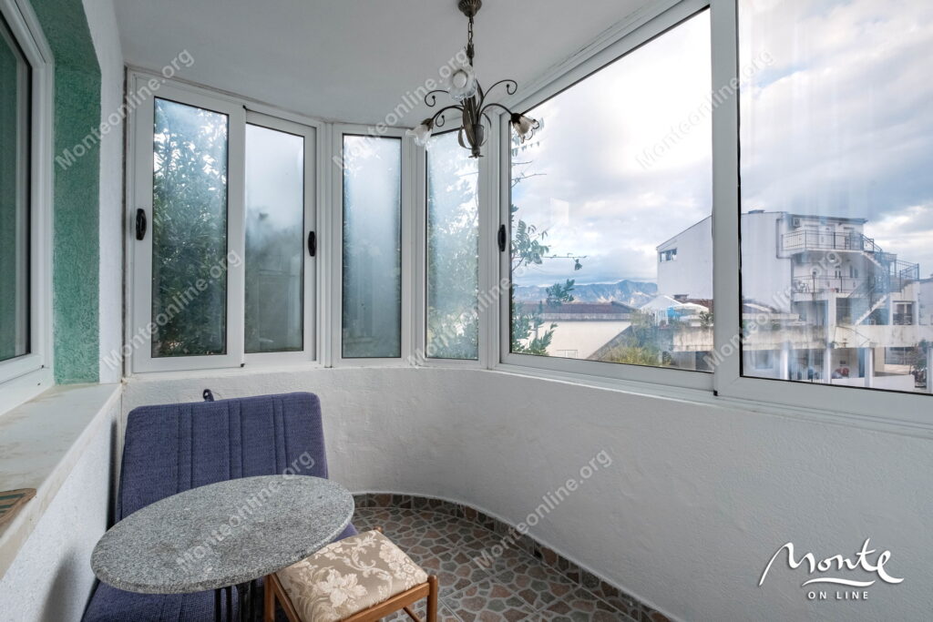 kvartira s 1 spalnej v babin do budva po vygodnoj czene 18