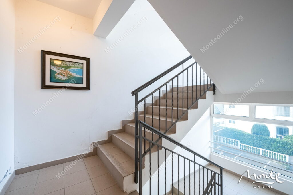 kvartira s 1 spalnej v babin do budva po vygodnoj czene 20