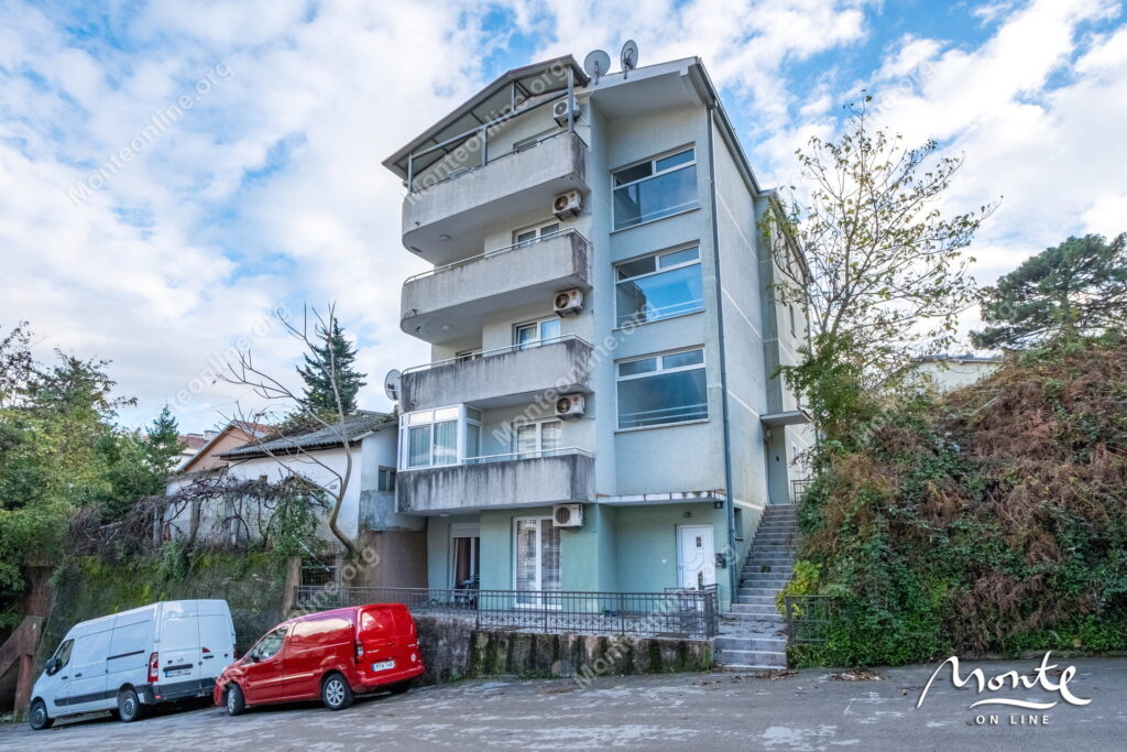 kvartira s 1 spalnej v babin do budva po vygodnoj czene 22