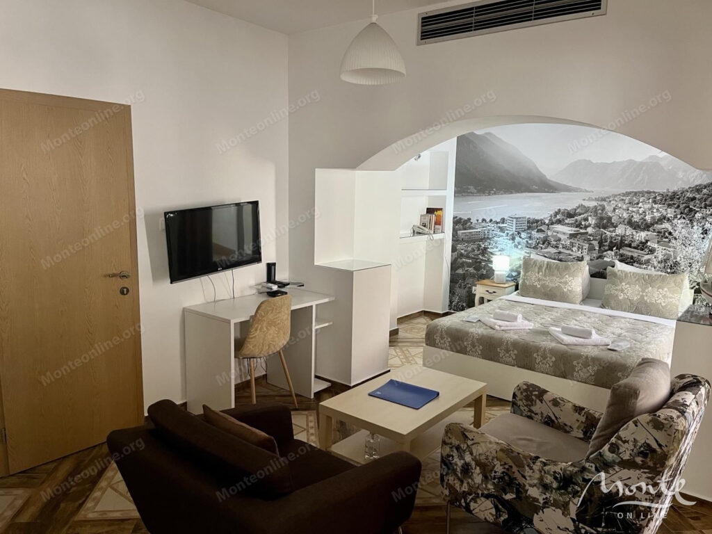 mini otel v 100 metrah ot starogo goroda kotora 14