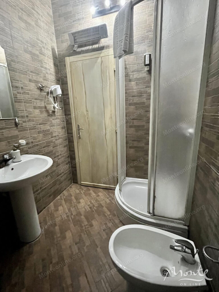 mini otel v 100 metrah ot starogo goroda kotora 26