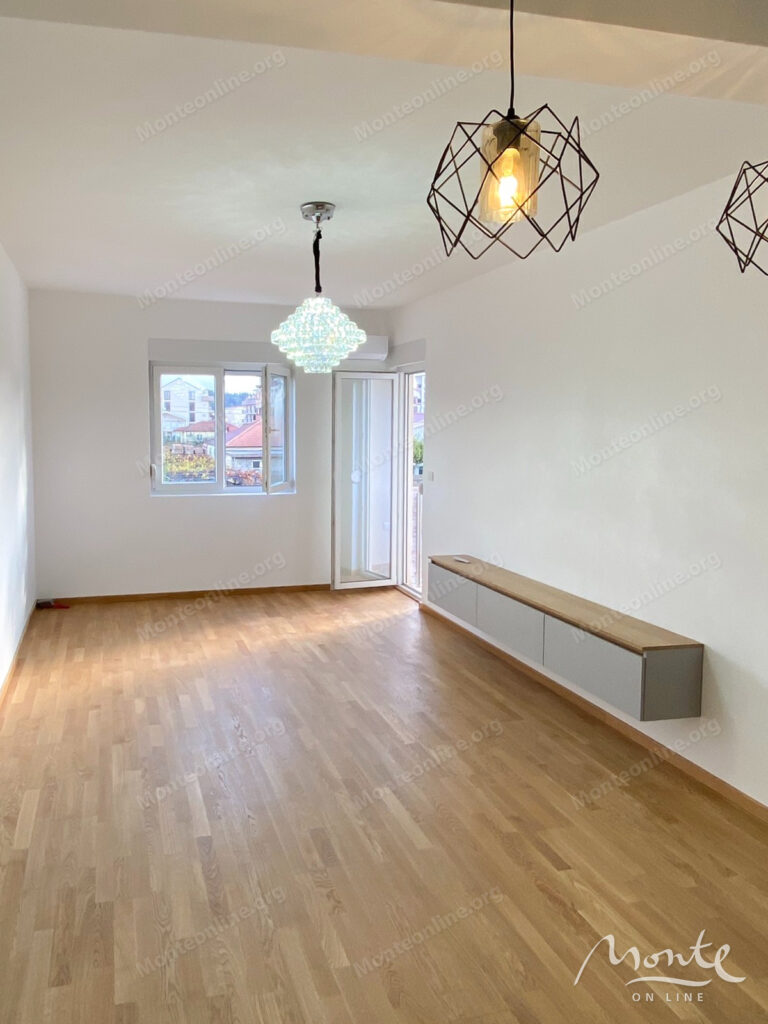 novaya kvartira s 1 spalnej v sovremennom zdanii v rajone zabelo podgoricza 01