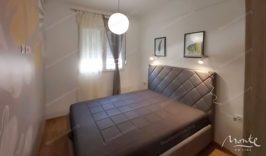 praktichnaya kvartira s 1 spalnej v novostrojke tihij rajon v podgoricze 04