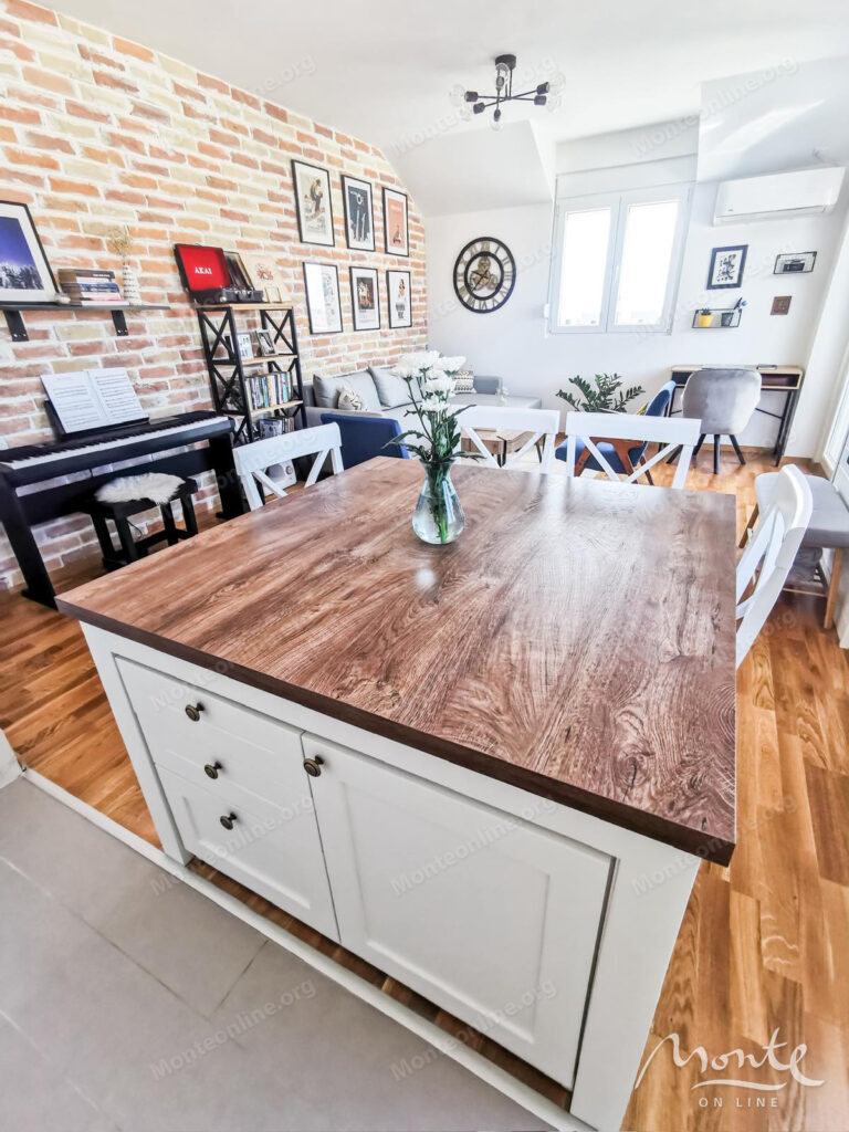 prostornaya kvartira s 2 spalnyami v novostrojke podgoricza 06