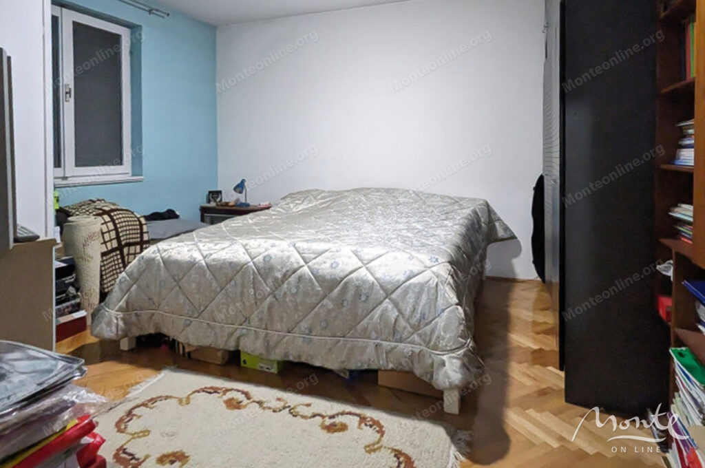 prostornaya kvartira s 4 spalnyami v czentre podgoriczy rajon lepa kata 05