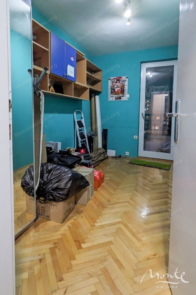 prostornaya kvartira s 4 spalnyami v czentre podgoriczy rajon lepa kata 08