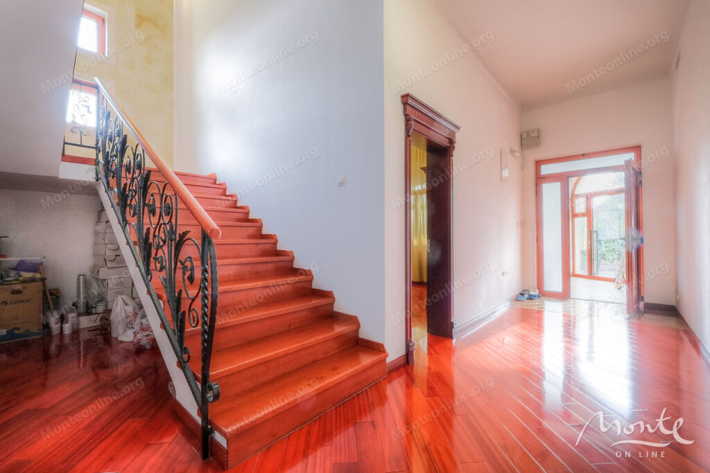 roskoshnaya villa klassa lyuks v radovichi lushticza 19