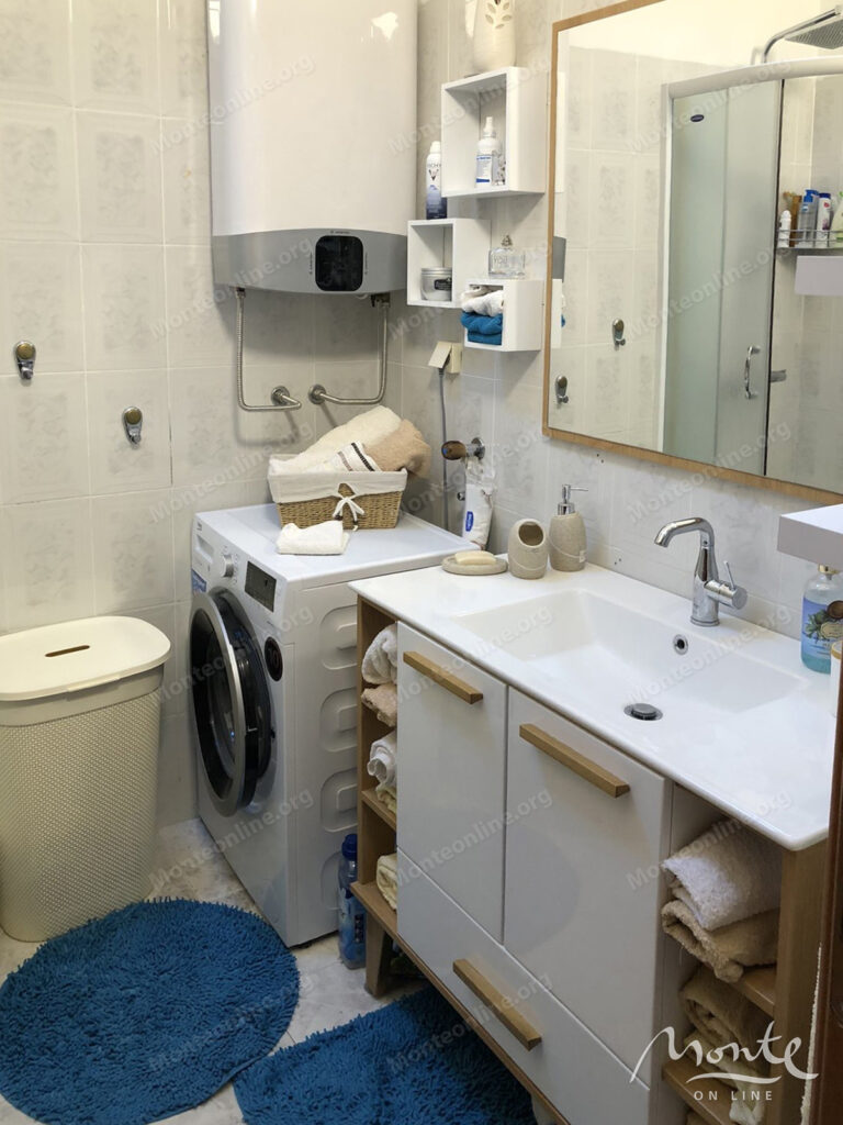 roskoshno meblirovannaya kvartira s 2 spalnyami v starom gorode kotora 27