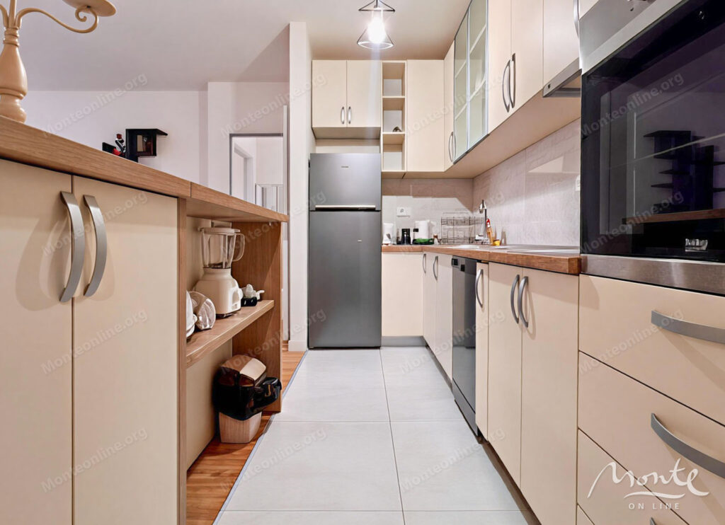 sovremennaya kvartira s 1 spalnej balkonom i kladovoj v central point podgoricza 04