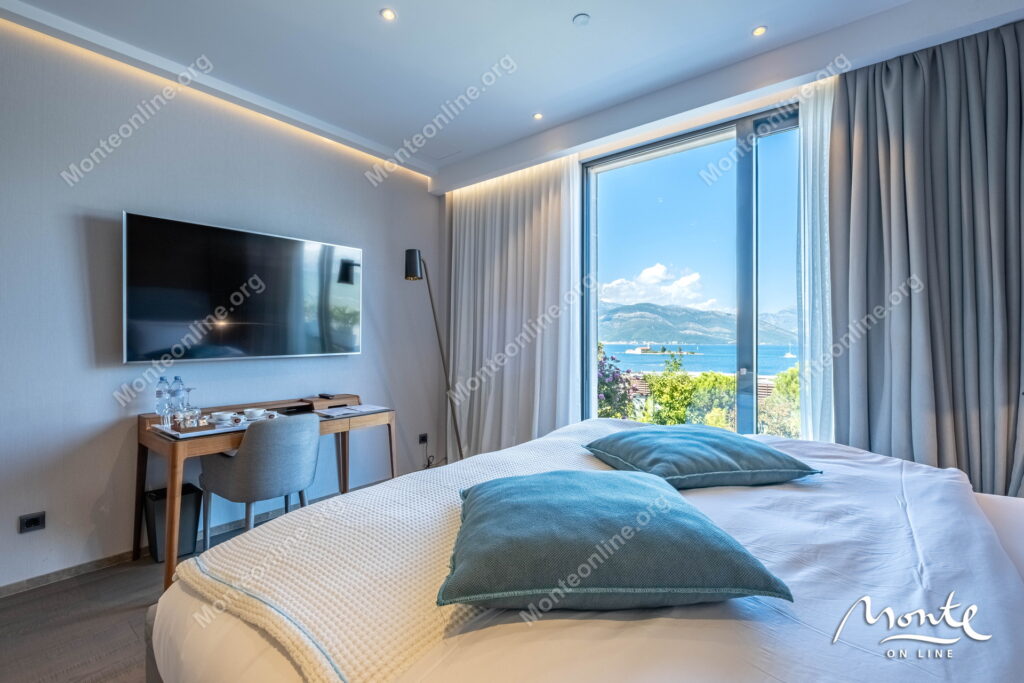 studiya v prestizhnom komplekse nikki beach montenegro s vidom na kotorskij zaliv 07