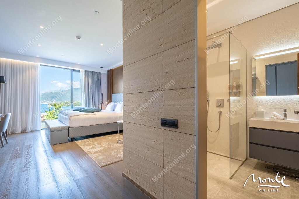 studiya v prestizhnom komplekse nikki beach montenegro s vidom na kotorskij zaliv 09