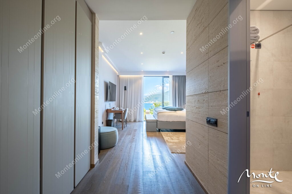 studiya v prestizhnom komplekse nikki beach montenegro s vidom na kotorskij zaliv 13