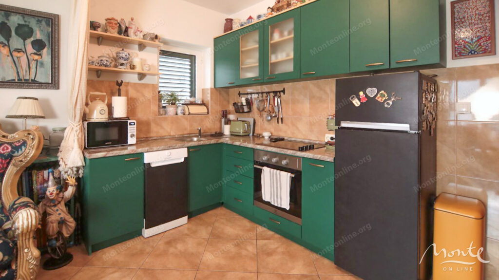 svetlaya kvartira s 1 spalnej i panoramnym vidom v pos dobrota 02